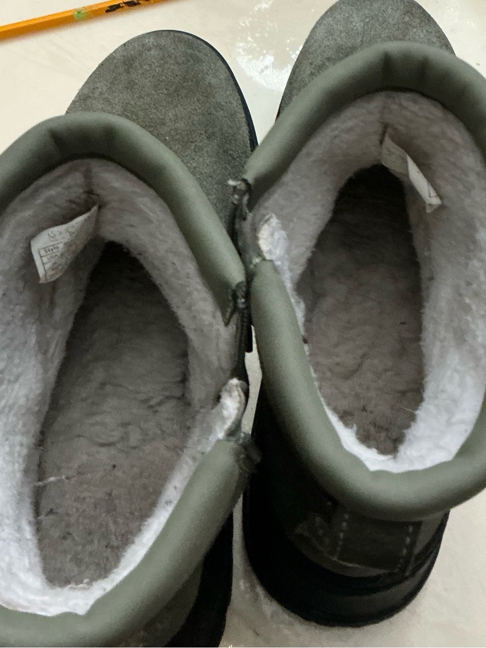 Title:Koolaburra by UGG Koola Mini Hybrid Boots - Olive Green size 10
